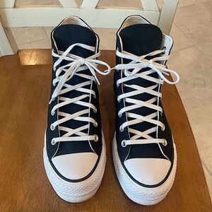 CLASSIC BLACK HIGHTOP PLATFORM CONVERSE